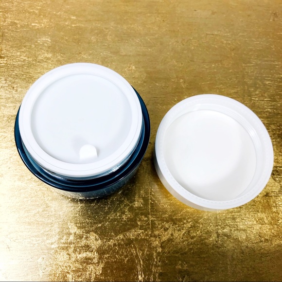 Sunday Riley Tidal Brightening Enzyme Water Cream - Picture 10 of 11